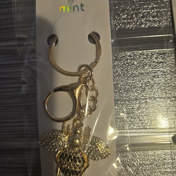 Bundle Of 6 Gold Bee Keychain Charm - Rhinestone Accent - Picture 2 of 6